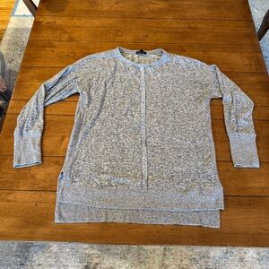 Gibson Women's Top - Size Medium, Gray Knit